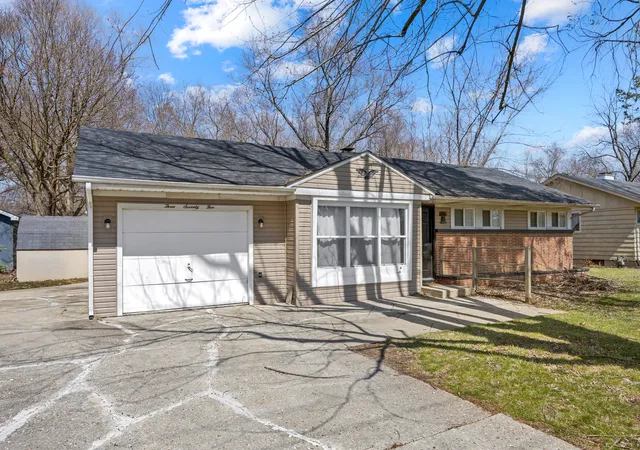 Photo 1 of Single family home for sale at 375 Douglas Rd, Batavia, IL 60510 | MLS# 12605274 | Listing updated on 2026-09-28