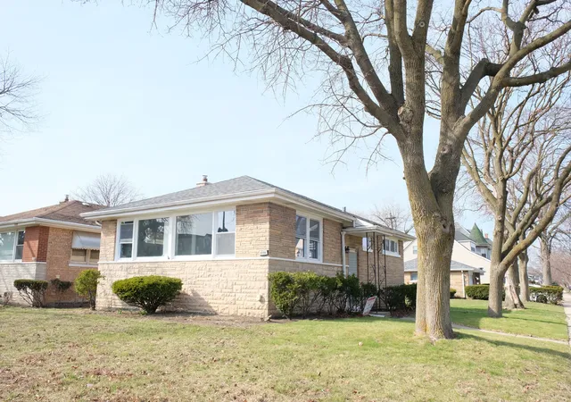 33rd image of 1701 Washington Blvd, Maywood, IL 60153 | MLS# 12605374