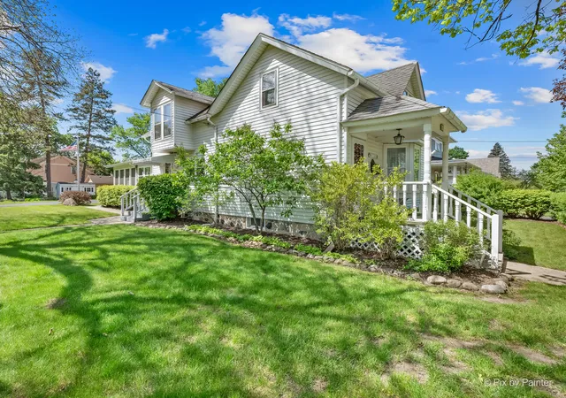 Homes for sale in Crystal Lake, IL | 55 W Paddock St, Crystal Lake, IL 60014 | MLS# 12605442