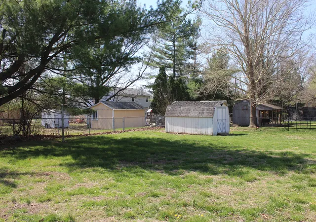 Photo 4 of Single family home for sale at 3107 Apricot Ave, Mount Vernon, IL 62864 | MLS# 12606023 | Listing updated on 2026-10-29
