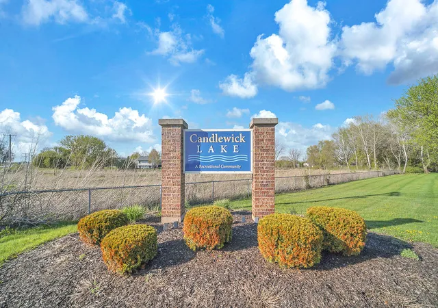 Homes for sale in Poplar Grove, IL | 2000 Candlewick Dr Sw, Poplar Grove, IL 61065 | MLS# 12606099