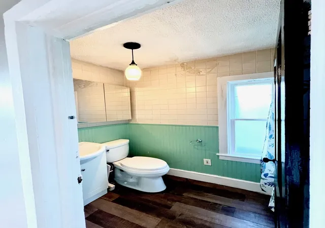 Photo 3 of Single family home for sale at 703 S 7th Avenue, St. Charles, IL 60174 | MLS# 12606131 | Listing updated on 2026-09-17
