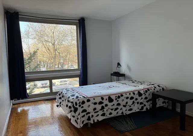 Homes for sale in Chicago, IL | 1428 E 55Th St, Chicago, IL 60615 | MLS# 12606397