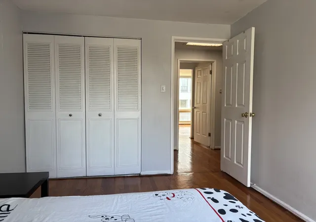 Homes for sale in Chicago, IL | 1428 E 55Th St, Chicago, IL 60615 | MLS# 12606397