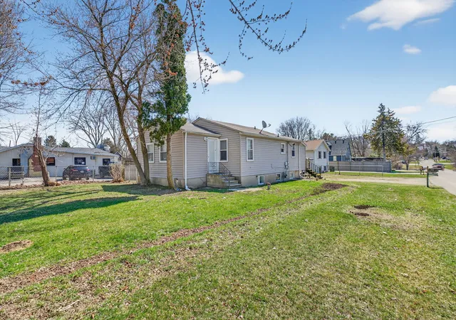 Homes for sale in Ingleside, IL | 26203 W Grand Ave, Ingleside, IL 60041 | MLS# 12606548