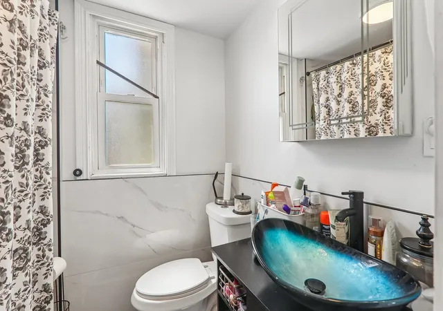 Homes for sale in Chicago, IL | 4425 W Carroll Ave, Chicago, IL 60624 | MLS# 12606735