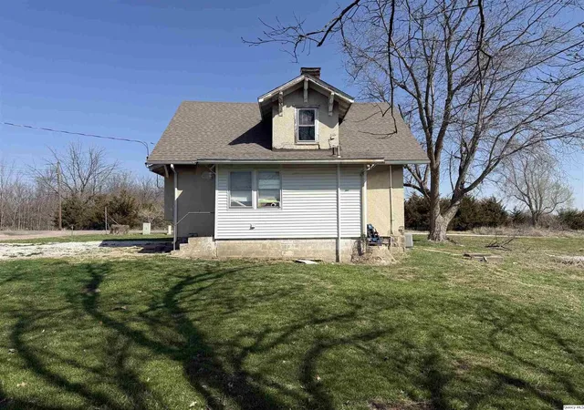 5th image of 622 E Center, Loraine, IL 62349 | MLS# 12607319