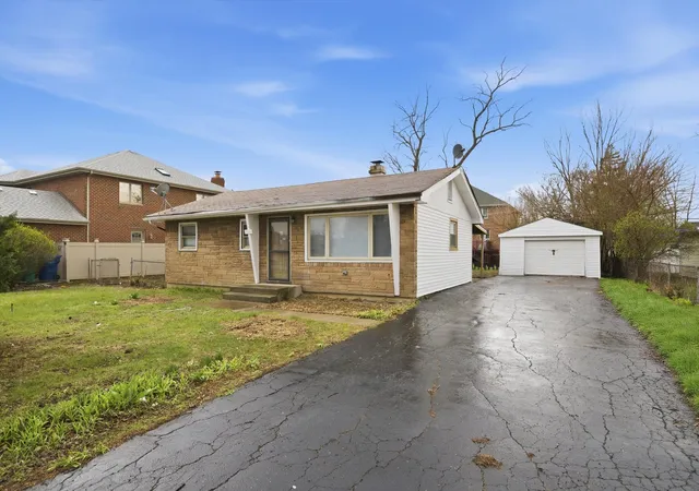 Photo 1 of Single family home for sale at 8516 Austin Ave, Burbank, IL 60459 | MLS# 12607509 | Listing updated on 2026-09-21