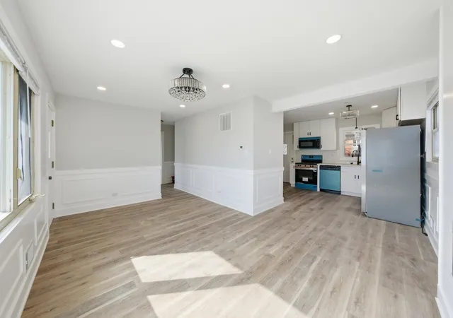 Photo 4 of Single family home for sale at 8516 Austin Ave, Burbank, IL 60459 | MLS# 12607509 | Listing updated on 2026-09-21