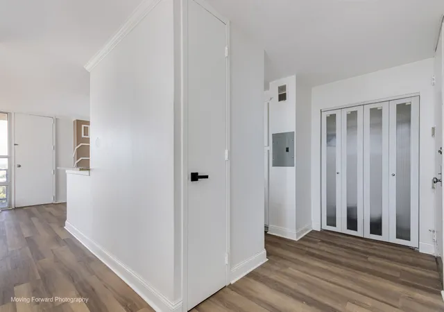 Listing Photo 4 - Condo for sale in building located at 6730 S S Shore Dr, Chicago, IL 60649 - Unit #1504