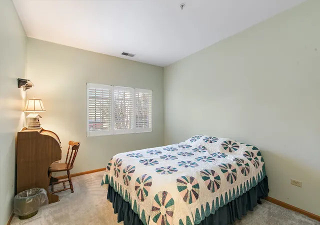 image of 801 N Mclean Blvd, Elgin, IL 60123