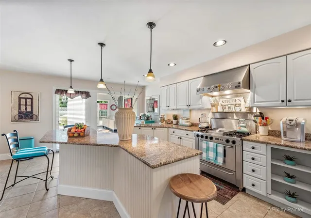 Photo 3 of Single family home for sale at 240 S Mchenry Ave, Crystal Lake, IL 60014 | MLS# 12608111 | Listing updated on 2026-06-24