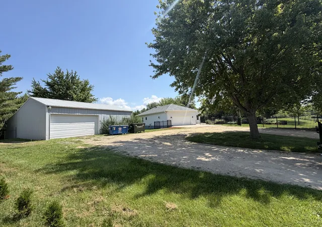 3rd image of 18760 Hillside Rd, Morrison, IL 61270 | MLS# 12608129