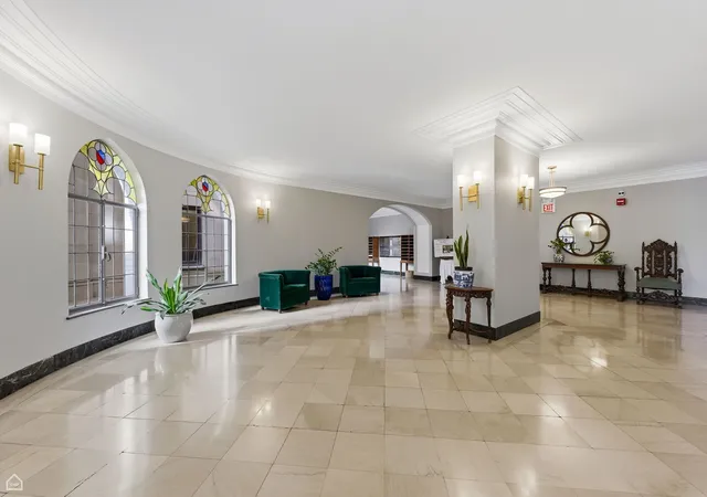 3rd image of 5838 S Stony Island Ave, Chicago, IL 60637