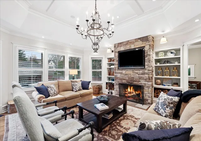 3rd image of 730 Lake Ave, Wilmette, IL 60091 | MLS# 12608492
