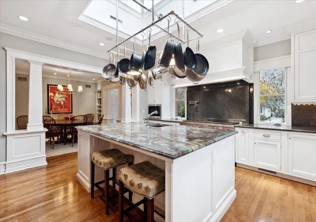 4th image of 730 Lake Ave, Wilmette, IL 60091 | MLS# 12608492