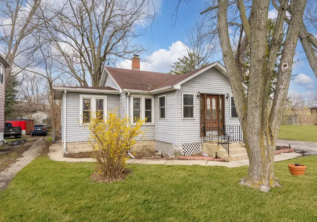 3rd image of 4720 Lincoln Ave, Lisle, IL 60532 | MLS# 12608695