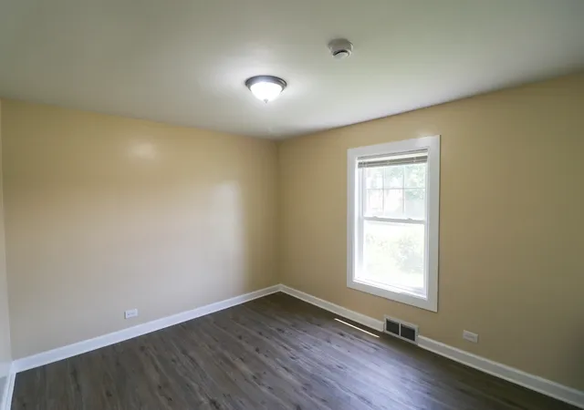 5th image of 14632 Green St, Harvey, IL 60426 | MLS# 12608697