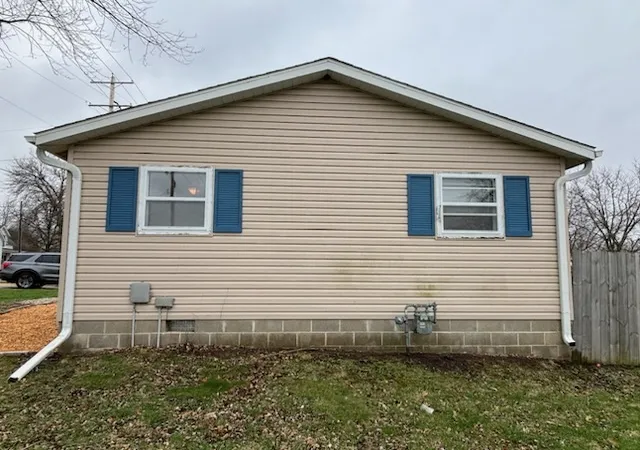 Photo 2 of Single family home for sale at 402 NE 2nd Avenue, Galva, IL 61434 | MLS# 12608768 | Listing updated on 2026-09-12