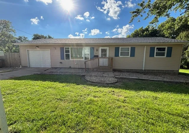 Photo 4 of Single family home for sale at 402 NE 2nd Avenue, Galva, IL 61434 | MLS# 12608768 | Listing updated on 2026-09-12