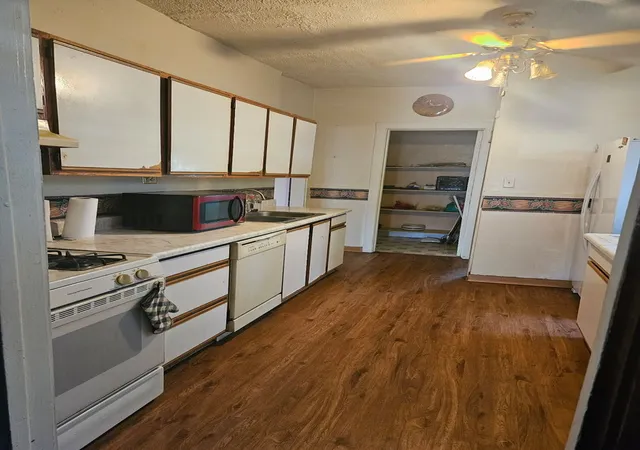 13th image of 11722 S Parnell Ave S, Chicago, IL 60628 | MLS# 12608793