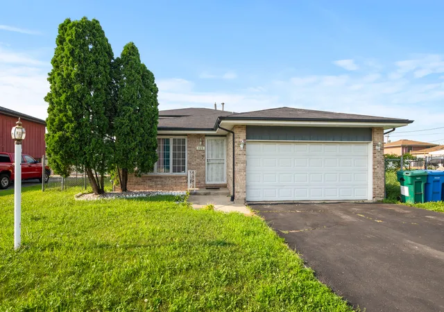 1st image of 928 E 153rd St, Phoenix, IL 60426 | MLS# 12608821