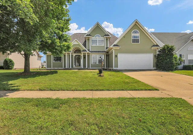 Photo 1 of Single family home for sale at 905 Pheasant Run Rd, Tuscola, IL 61953 | MLS# 12608875 | Listing updated on 2026-08-16