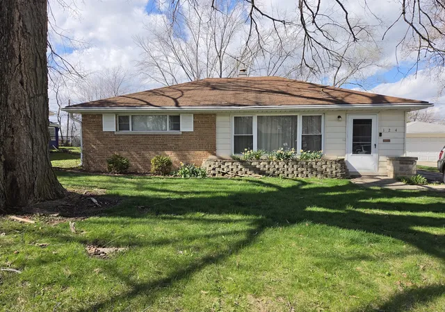 1st image of 124 Peach St, Park Forest, IL 60466 | MLS# 12609233
