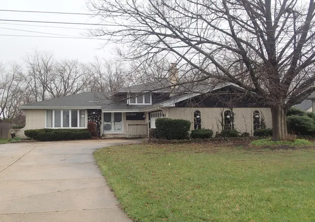 Photo 1 of Single family home for sale at 10363 S 84th Avenue, Palos Hills, IL 60465 | MLS# 12609324 | Listing updated on 2026-09-09