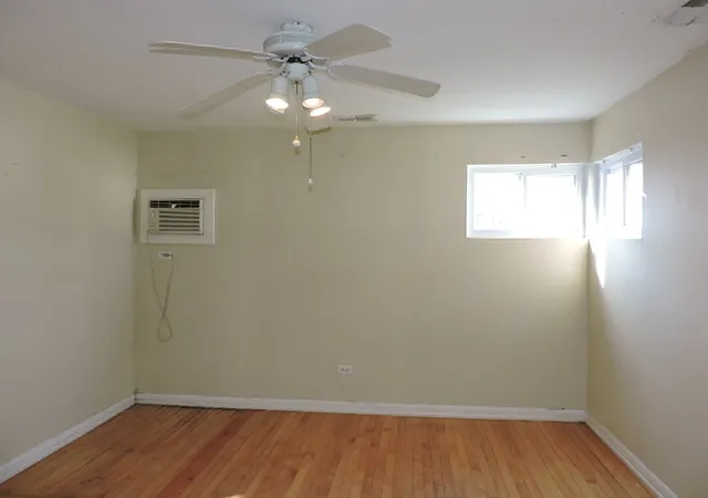 21st image of 5653 W Leland Ave, Chicago, IL 60630 | MLS# 12609679