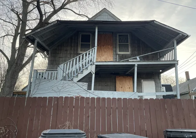 Homes for sale in Chicago, IL | 6530 S Carpenter St, Chicago, IL 60621 | MLS# 12609802