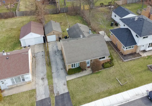 12th image of 66 Marquette St, Forest Park, IL 60466 | MLS# 12610300