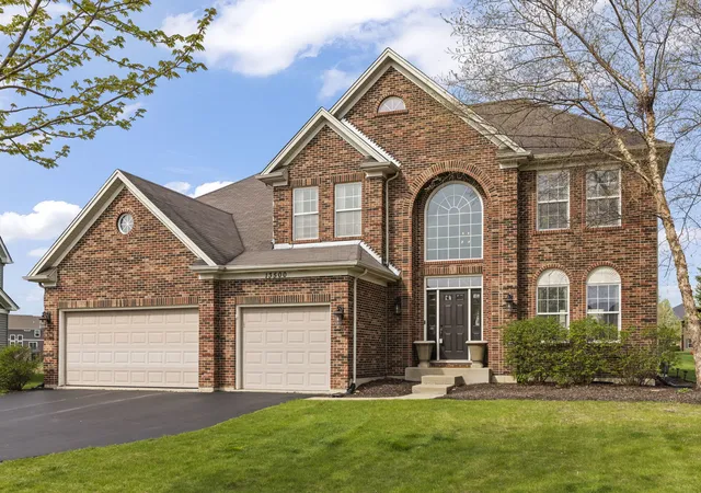 2nd image of 13500 Arborview Cir, Plainfield, IL 60585 | MLS# 12610616