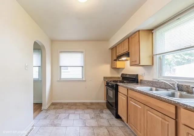 image of 17948 Wentworth Ave, Lansing, IL 60438 | MLS# 12610677