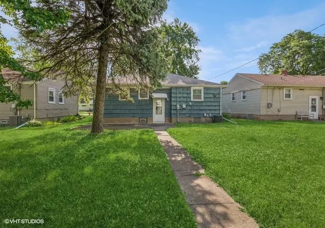10th image of 17948 Wentworth Ave, Lansing, IL 60438 | MLS# 12610677