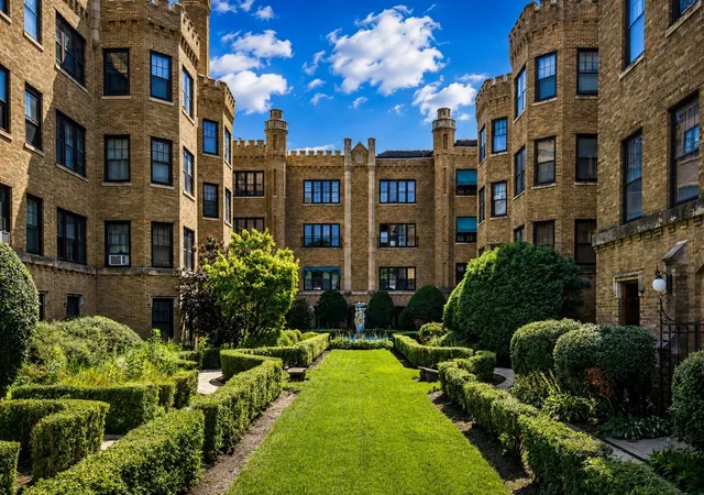 Homes for sale in Chicago, IL | 2430 W Greenleaf Ave #1, Chicago, IL 60645 | MLS# 12610899