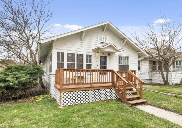 2nd image of 156 E 10th St, Chicago Heights, IL 60411 | MLS# 12610912