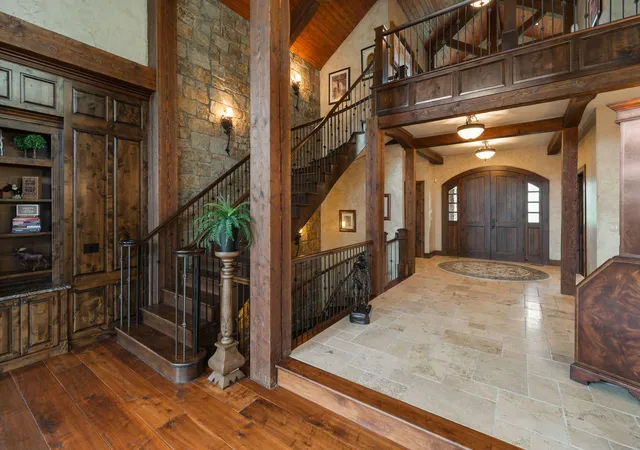 4th image of 14N306 Highland Ave, Elgin, IL 60124 | MLS# 12611395