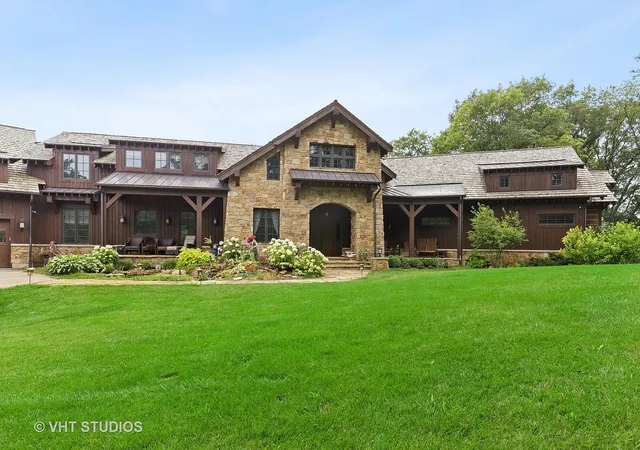 53rd image of 14n306 Highland Ave, Elgin, IL 60124 | MLS# 12611395