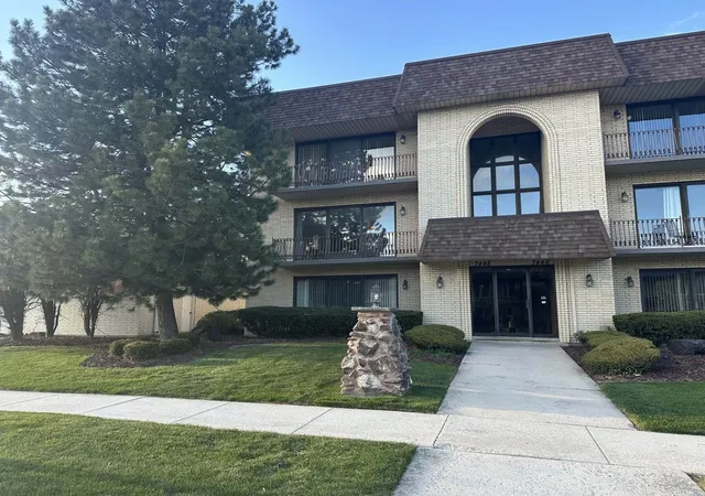 Homes for sale in Orland Park, IL | 7448 W 153rd St #2, Orland Park, IL 60462 | MLS# 12611444