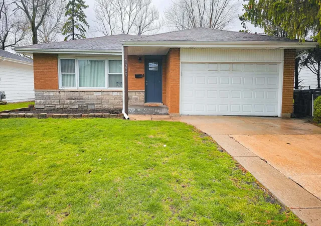 Homes for sale in South Holland, IL | 1339 Prince Dr, South Holland, IL 60473 | MLS# 12611519