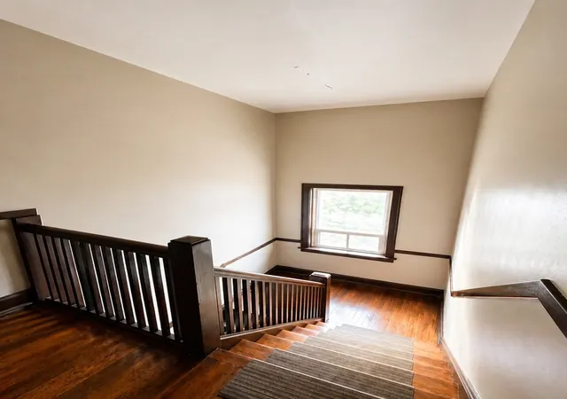 5th image of 7823 S Cornell Ave, Chicago, IL 60649 | MLS# 12611568