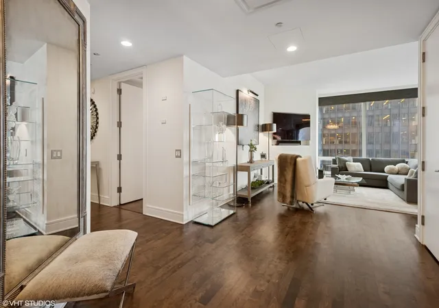 3rd image of 401 N Wabash Ave #44F, Chicago, IL 60611 | MLS# 12611596