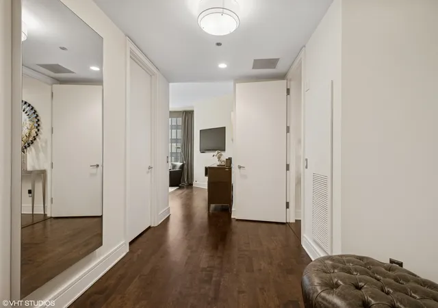 4th image of 401 N Wabash Ave #44F, Chicago, IL 60611 | MLS# 12611596
