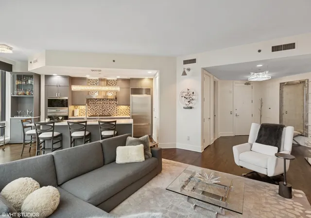 5th image of 401 N Wabash Ave #44F, Chicago, IL 60611 | MLS# 12611596