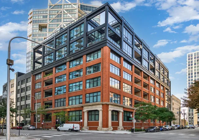 1st image of 676 N Kingsbury St #104, Chicago, IL 60654 | MLS# 12611895