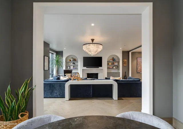 Homes for sale in Chicago, IL | 21 N May St #305, Chicago, IL 60607 | MLS# 12612048