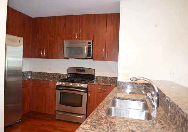 2nd image of 160 E Illinois St #1605, Chicago, IL 60611 | MLS# 12612233