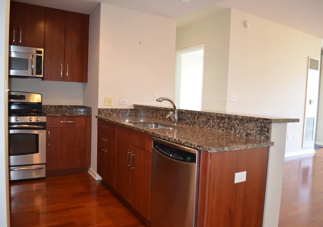 3rd image of 160 E Illinois St #1605, Chicago, IL 60611 | MLS# 12612233