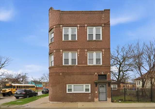 Multi family home for sale at 6758 S Hermitage Ave, Chicago, IL 60636 | MLS# 12612273